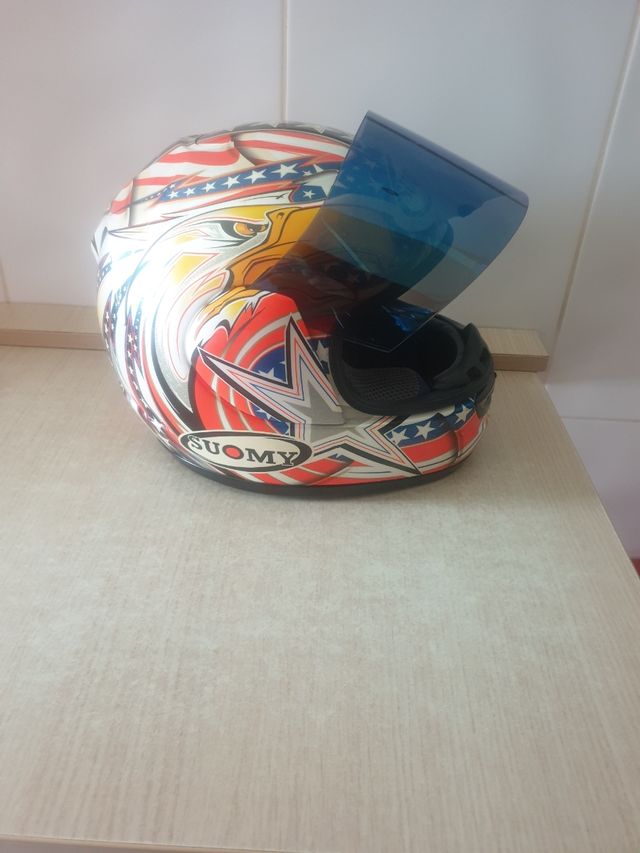 Casco Suomy