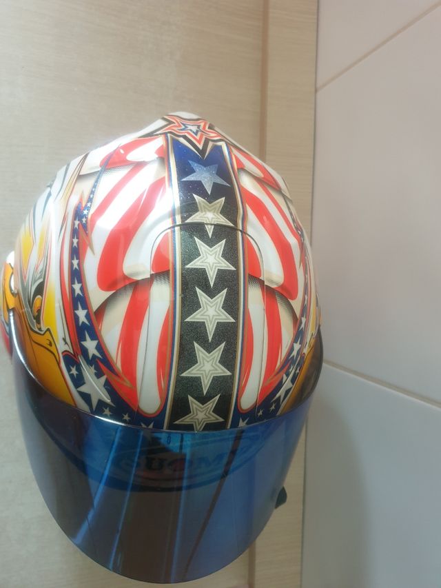 Casco Suomy