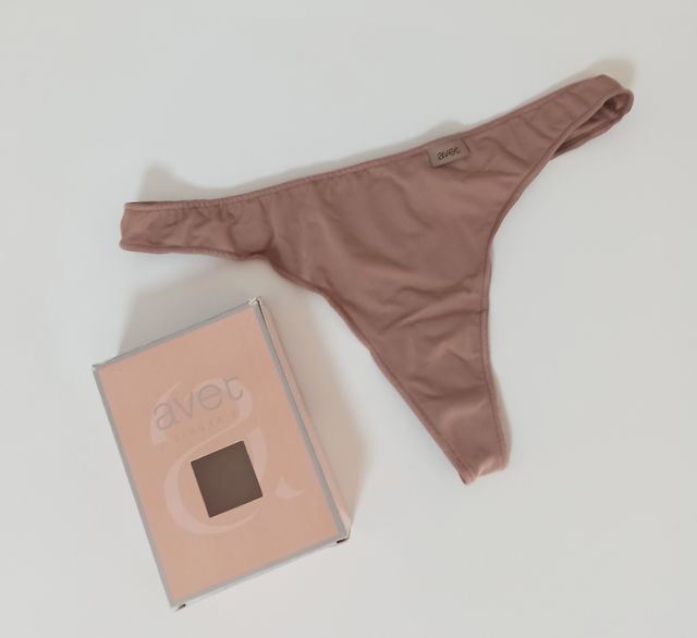 Tanga microfibra de Avet