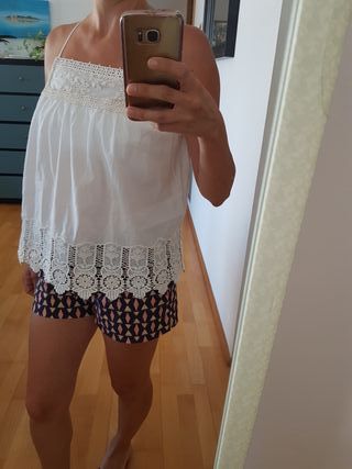 Pack top blanco de tirantes Zara - XS de segunda mano por 6 EUR en  Barcelona en WALLAPOP