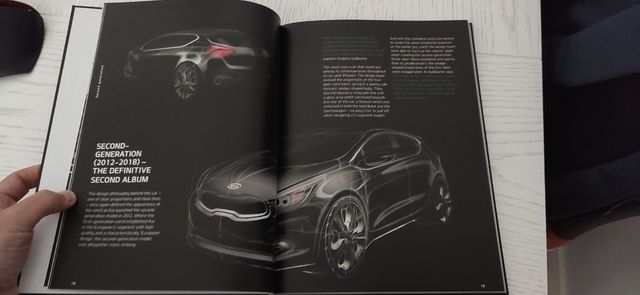 Libro d'arte Kia Ceed