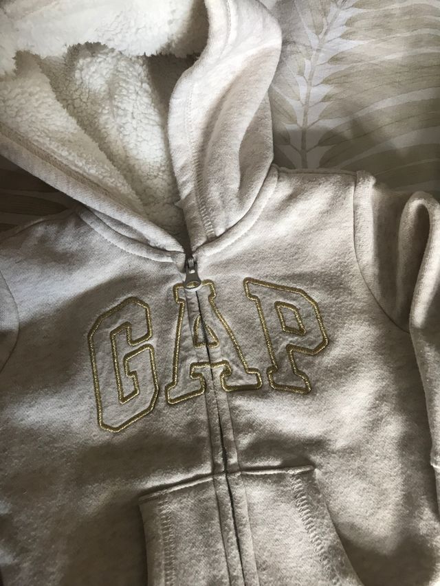 Lote 2 Sudaderas Gap Bebe Nina De Segunda Mano Por En Madrid En Wallapop