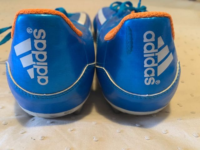 Botas de Fútbol ADIDAS originales.