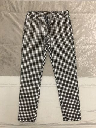 Pantalones cuadros lefties de segunda mano por 8 EUR en Alcorcón en WALLAPOP