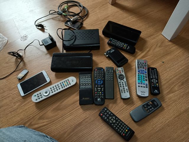 TDT , mandos, mandos universales