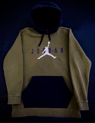 Sudadera Jordan Original de segunda mano por 40 EUR en Zaragoza en WALLAPOP