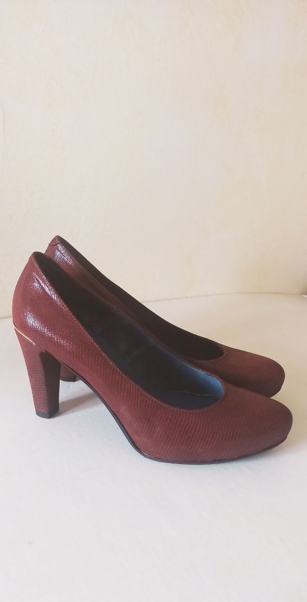 Zapatos burdeos piel de Etiem sin estrenar