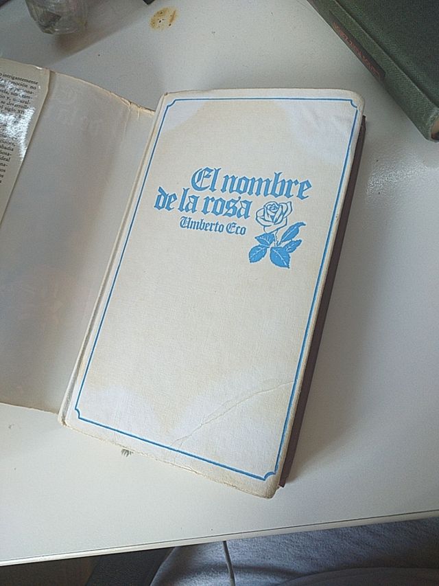 El nombre de la Rosa. Umberto Eco.