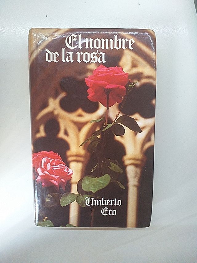 El nombre de la Rosa. Umberto Eco.