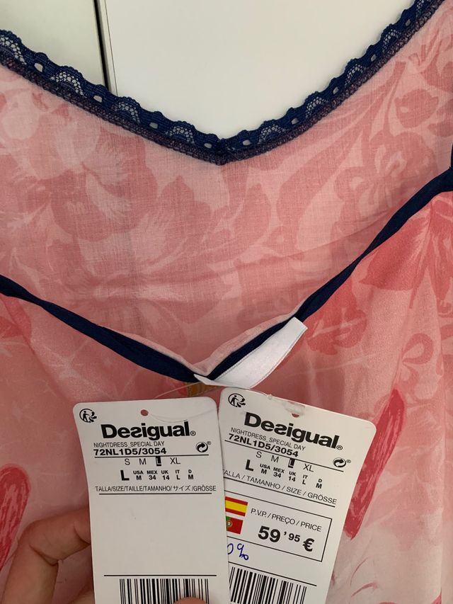 Vestido Desigual con etiqueta