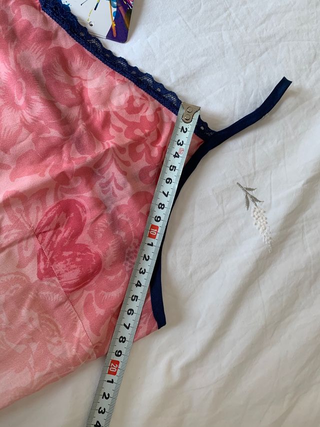 Vestido Desigual con etiqueta