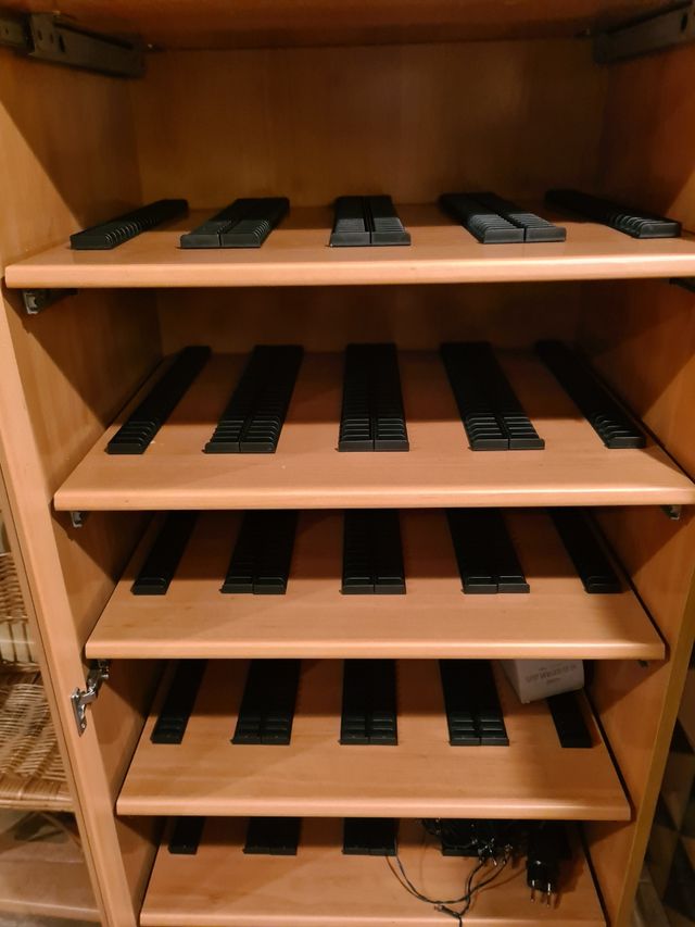 Armario para CDs de segunda mano por 200 € en Lleida en WALLAPOP