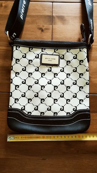 Bolso bandolera Pierre Cardin, mujer. de segunda mano por 25 EUR en Leganés  en WALLAPOP