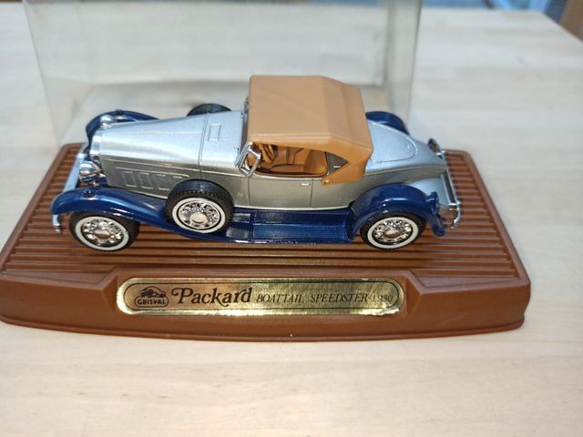 Coche escala Packard Guisval.