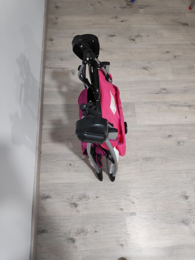 Se vende trona de viaje biscuit by nurse