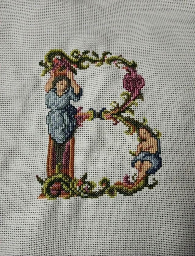 letras hechas  a mano, B H I N G K Q Z Y