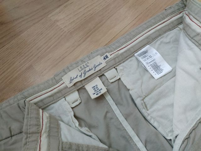 dos pantalones tipo chino