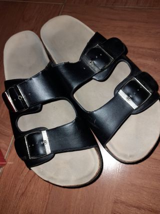 Chanclas suela gorda Lefties de segunda mano por 6 EUR en Jerez de la  Frontera en WALLAPOP