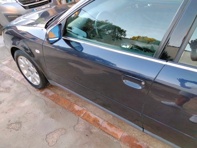 Audi A6 2001 - foto 1
