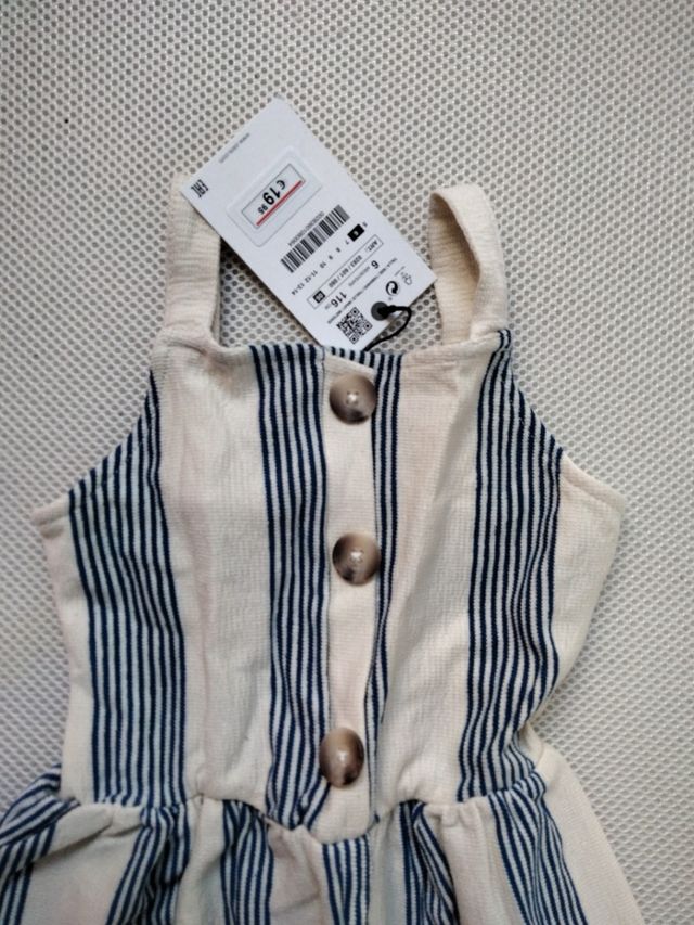 mono niña ,talla 6 , 116 cms