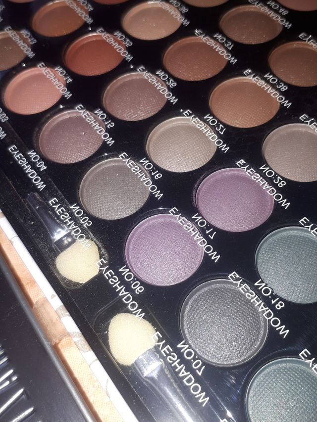 Paleta W7 completamente nueva