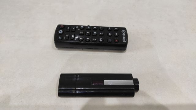 Sintonizador TDT por USB (Avermedia Volar Black HD