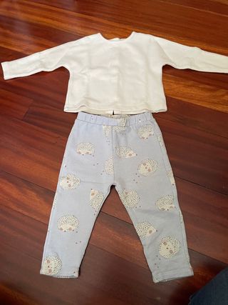 Chándal bebé Zara 12m de segunda mano por 12 EUR en San Bizenti-Barakaldo  en WALLAPOP
