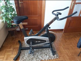 Bicicleta de spinning tentable sp100 de segunda mano por 70 EUR en Villoria  en WALLAPOP