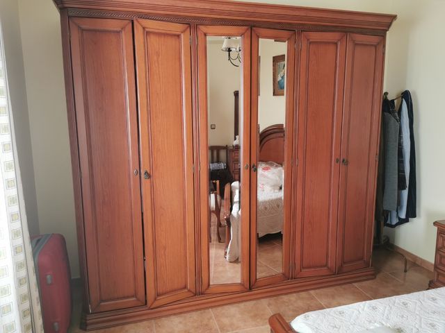 Armario madera cerezo de segunda mano por 300 € en Villarrobledo en