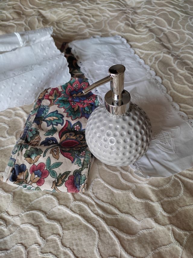 Lote de tocador/baño SIN ESTRENAR de segunda mano por 12 € en Bilbao en