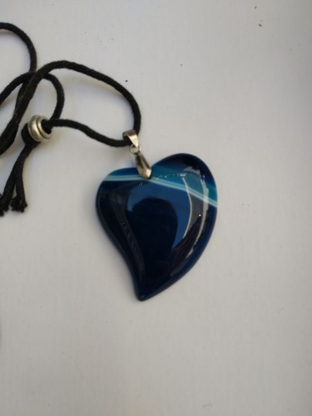Colgante Piedra corazón azul. tamaño corazón 5.5cm