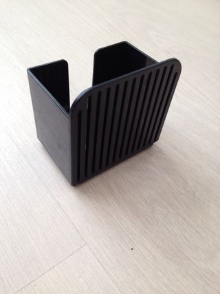 Cafetera Nespresso Inissia de Krups (estropeada) de segunda mano por 5 EUR  en Leganés en WALLAPOP