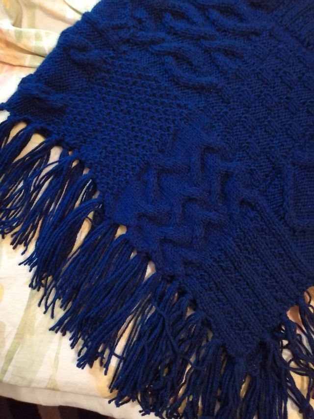 poncho. hecho a mano