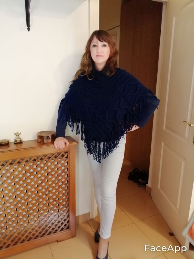 poncho. hecho a mano