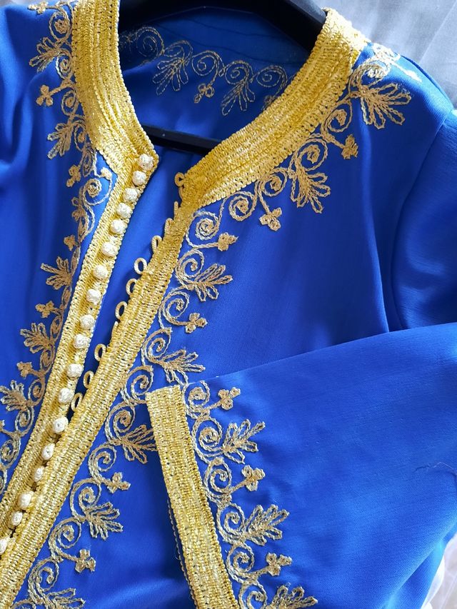 traje  marroqui azul