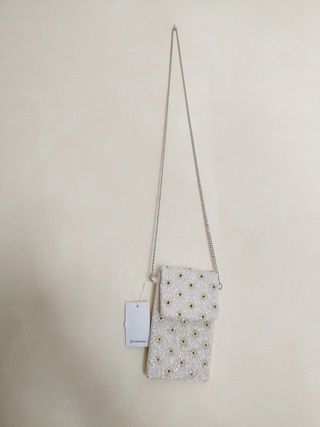 Bolso móvil Stradivarius. de segunda mano por 10 EUR en Madrid en WALLAPOP
