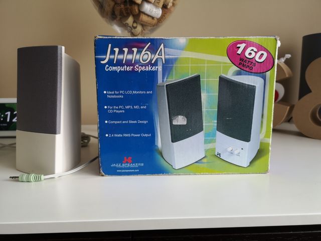 set de 2 altavoces para monitores.