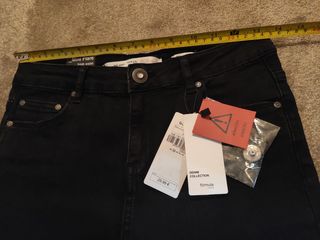 Pantalones denim negros. Formula joven. de segunda mano por 9 EUR en Bilbao  en WALLAPOP