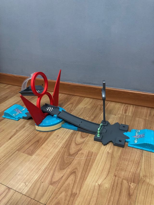 Playset Cafe de Flo Cars (Rayo McQueen)