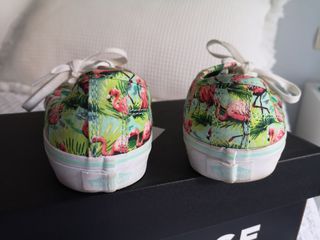 vans flamencos