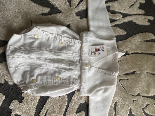 pelele y chaqueta 6 meses