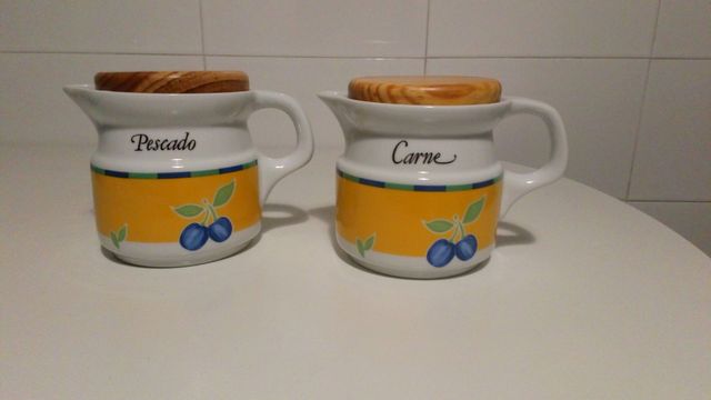 Tarro para el aceite de carne y pescado