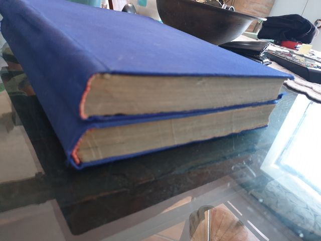 dos tomos de gente menuda