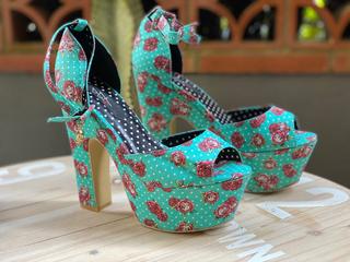 SANDALIAS PLATAFORMA BLUE SEVEN T. 38