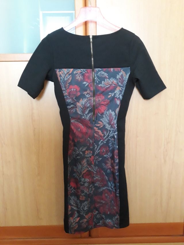 Vestido flores japonés s pull&bear 