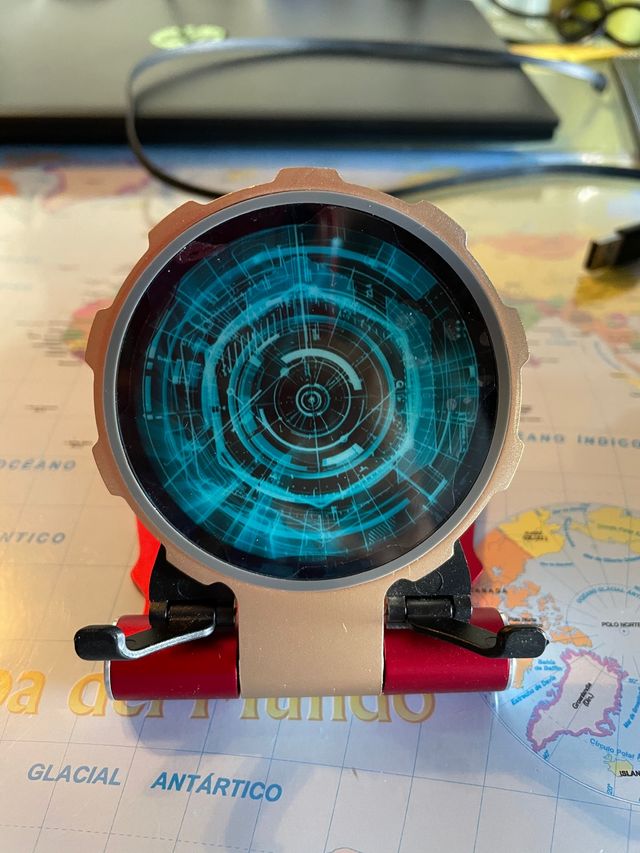 Il caricabatterie wireless Avengers