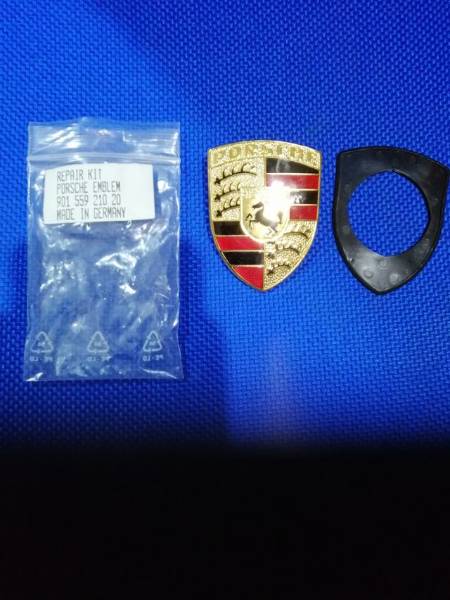 Emblema de capot PORSCHE