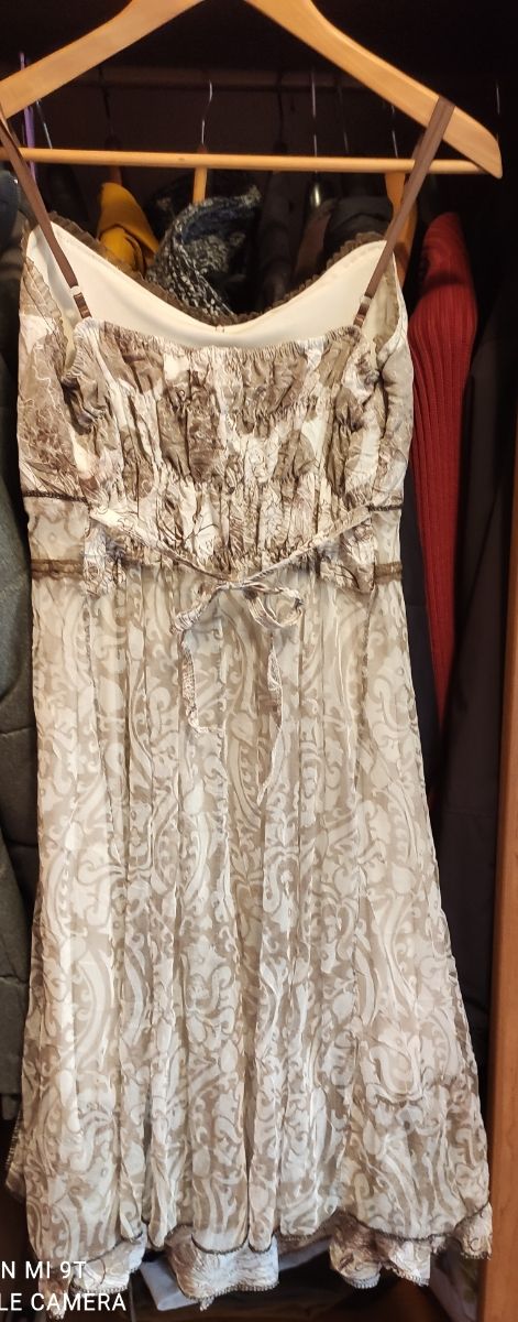 Precioso vestido marrón de tirantes