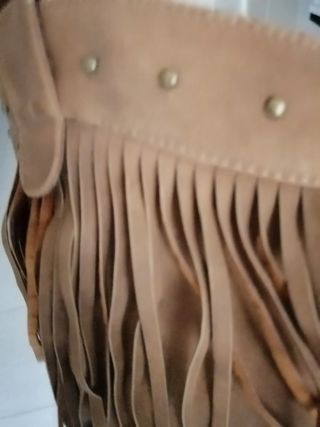 Botas mustang flecos de segunda mano por 18 EUR en Gijón en WALLAPOP