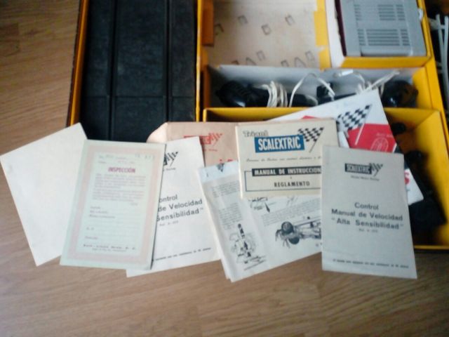 Scalextric antiguo más 9 pistas